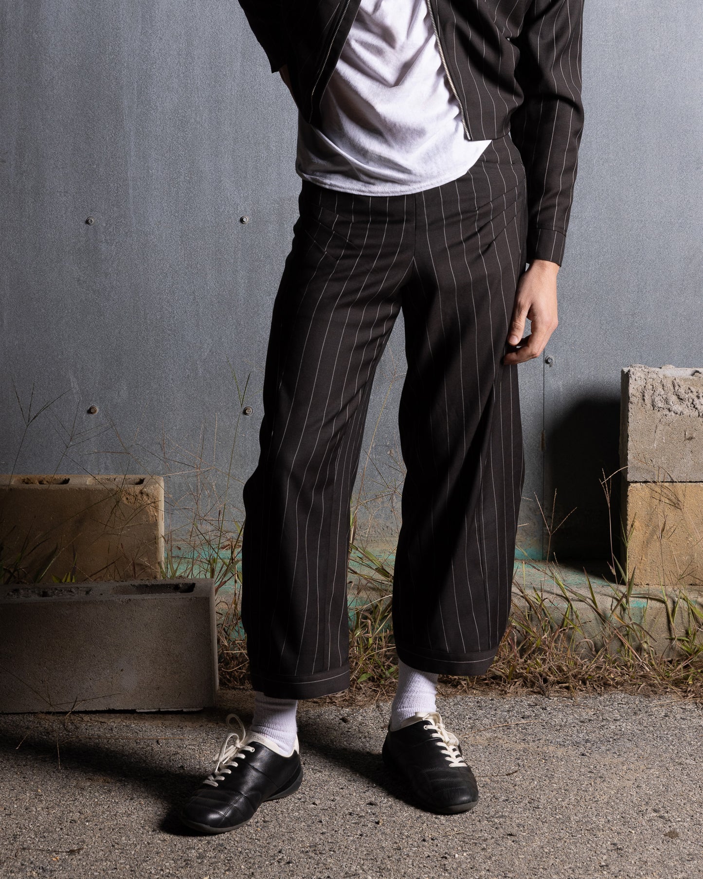 Pleated Trousers (Pre-Order)